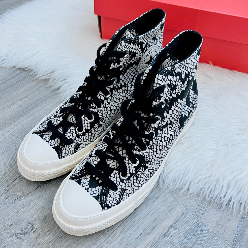 NWT Converse Chuck 70 Hi Women’s Shoes - Picture 2 of 8